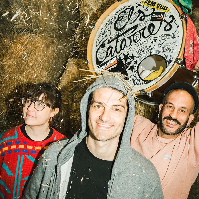 Sants M&agrave;rtirs 23: Festa a la carpa, concerts