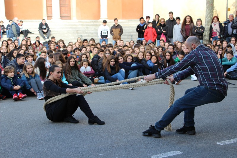 Acte institucional 25N