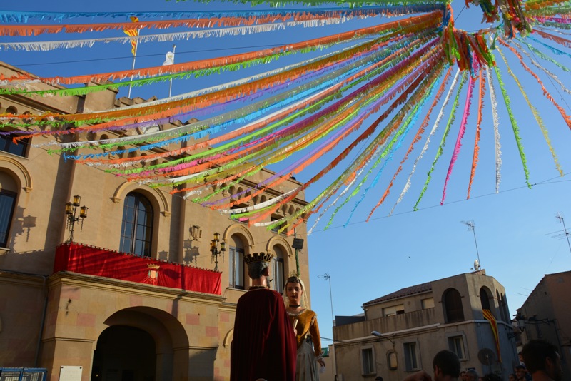 Cercavila d'inici de la Festa Major dels Sants Genís