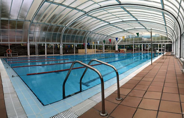 La Piscina municipal reobre després de l'aturada tècnica anual