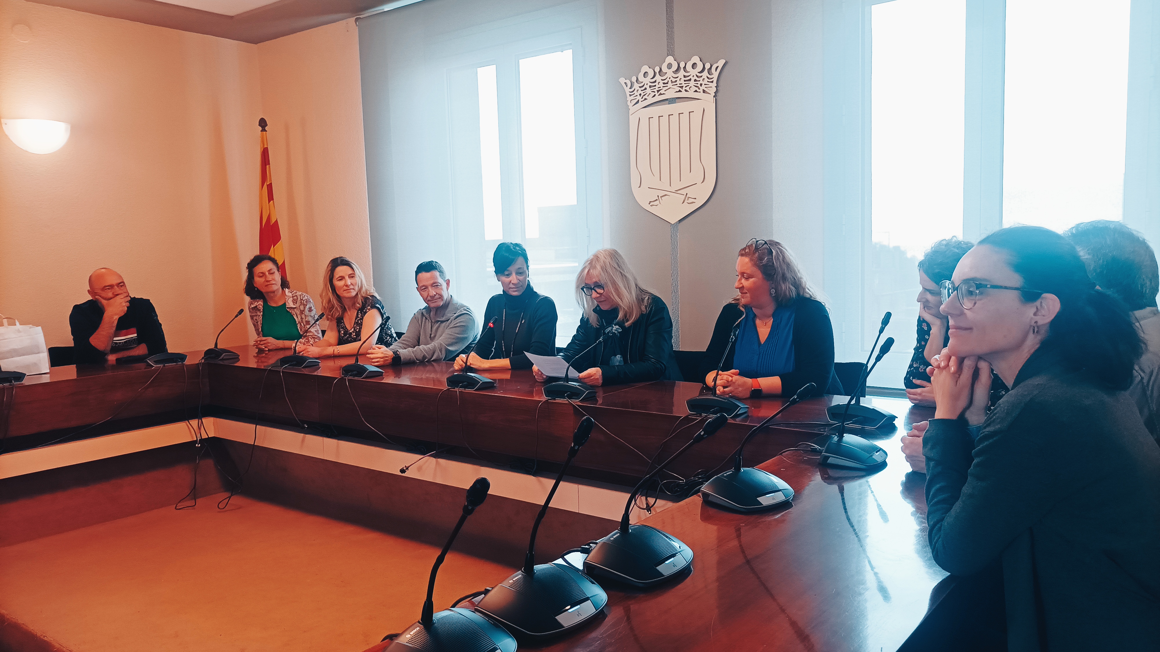 L'ajuntament acomiada l'alumnat de l'institut Borg Achard de Normandia